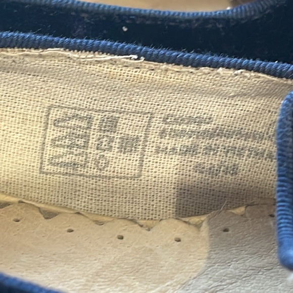 Boden Little Girls Navy blue Velvet flats with gold heart & star sequin size 27 - Picture 5 of 9